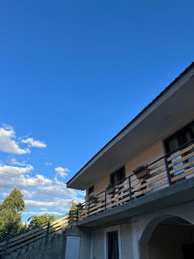 Monte Bianco Bed & Breakfast Mestia Ngoại thất bức ảnh